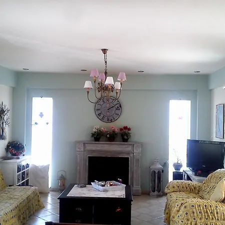 Country Chic Sea View House